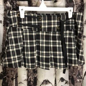 Black and white Plaid skirt.